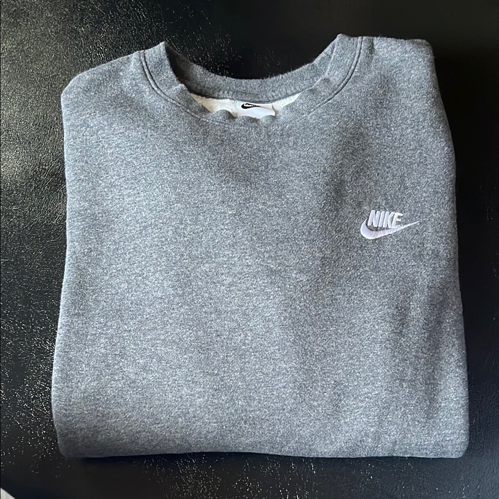Nike Men's Heather Gray Crewneck Sweater